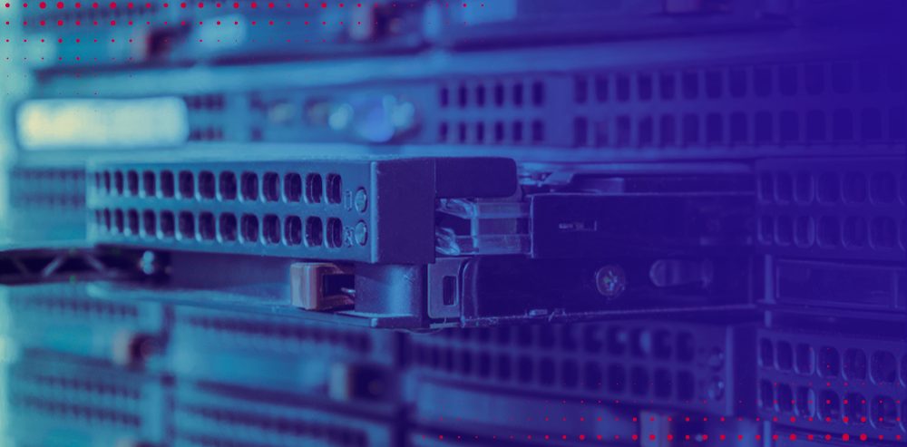 Imagem de servidor para ilustrar texto sobre vantagens de contratar colocation